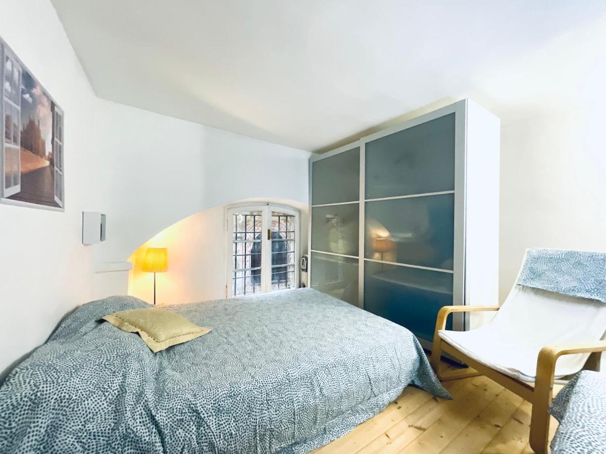 Apartment In 3 Minutes From Duomo Ingresso Via Dei Piatti 米兰 外观 照片